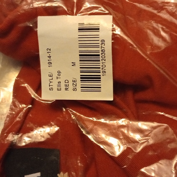 New! SER.O.YA Revolve Ellis Cut Out Long Sleeve Crop Top in Red Size M - Picture 6 of 10